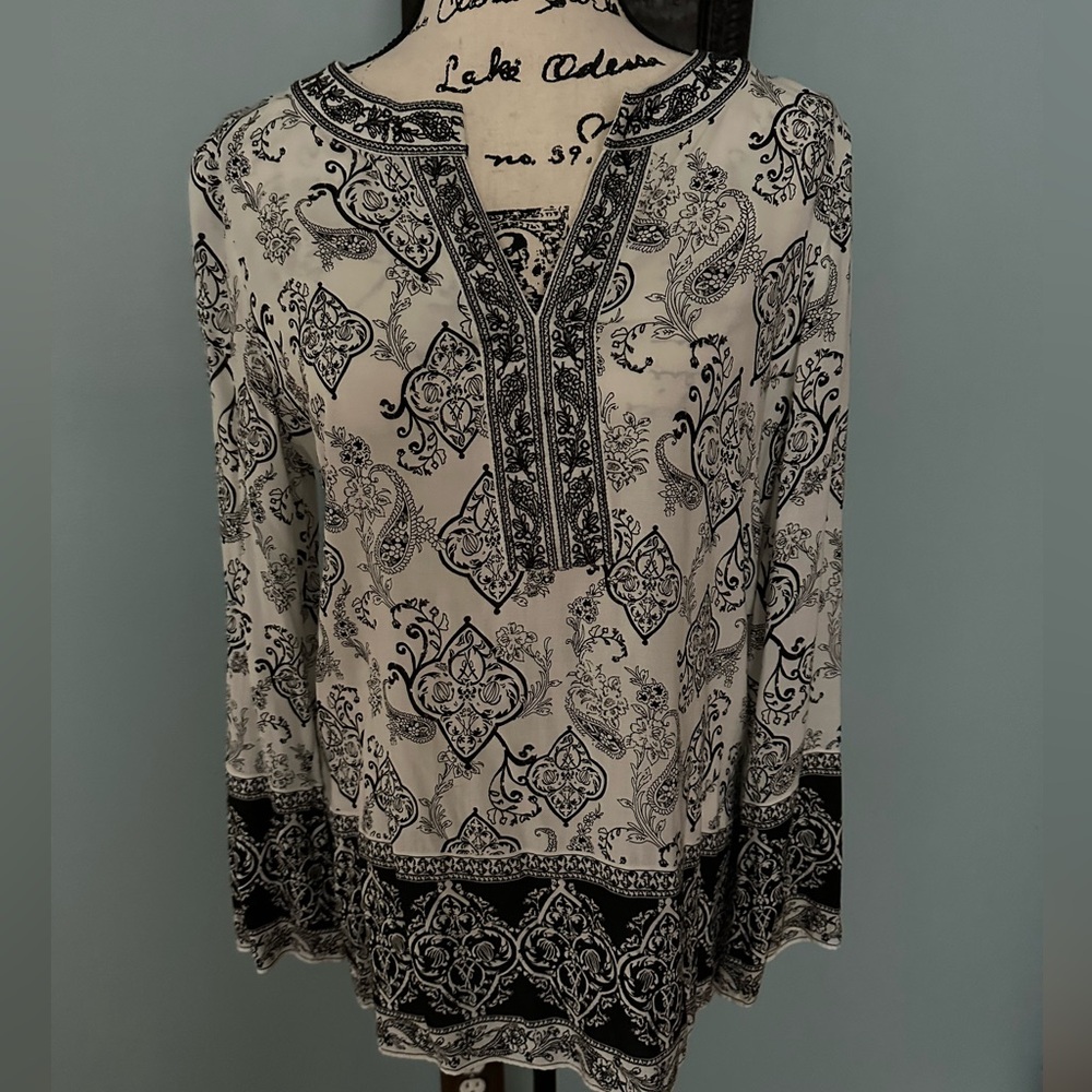 White House Black Market Black and White Paisley Blouse